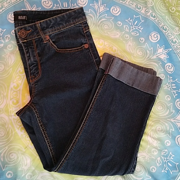 A New Approach Capris  (a.n.a) - Picture 3 of 6